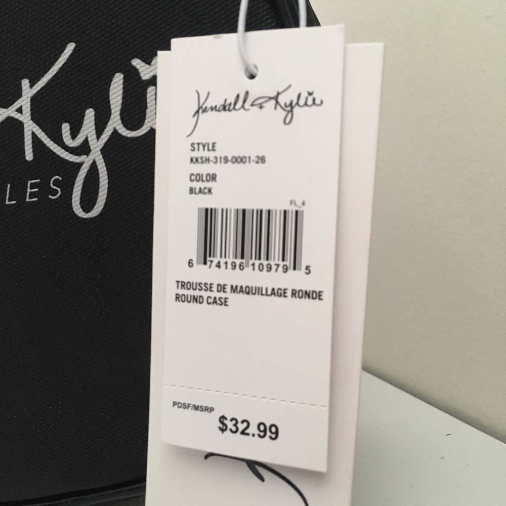 Kendall + Kylie Bag - Picture 2 of 8